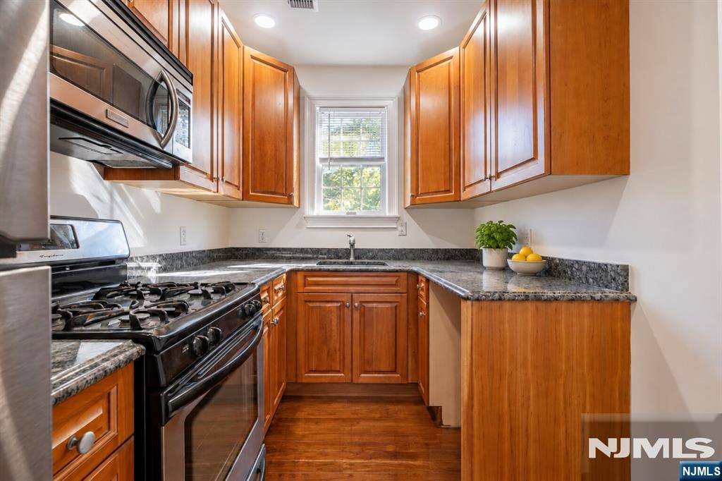 180 Edgewater Road 1A