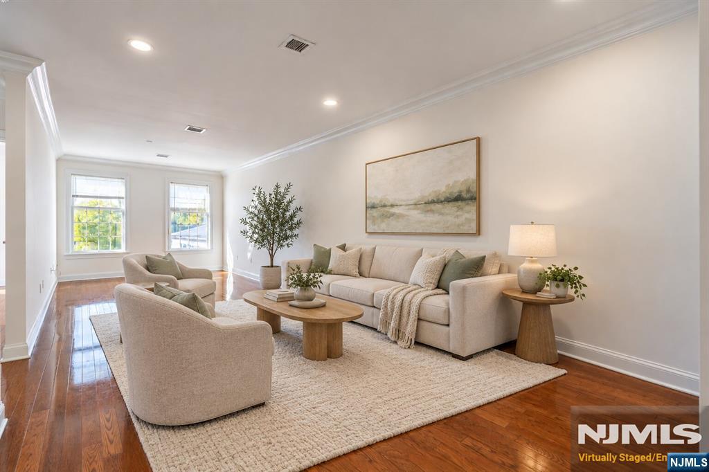 180 Edgewater Road 1A