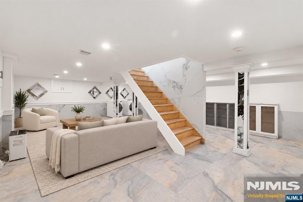 548 Teaneck Road