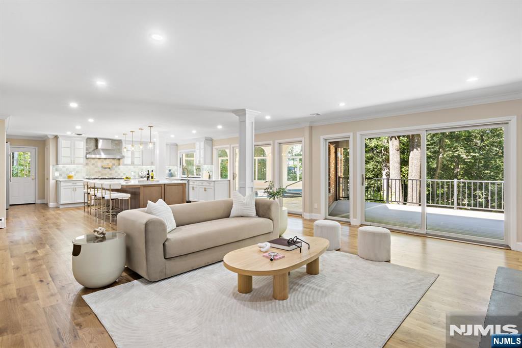 17 Deerhill Drive