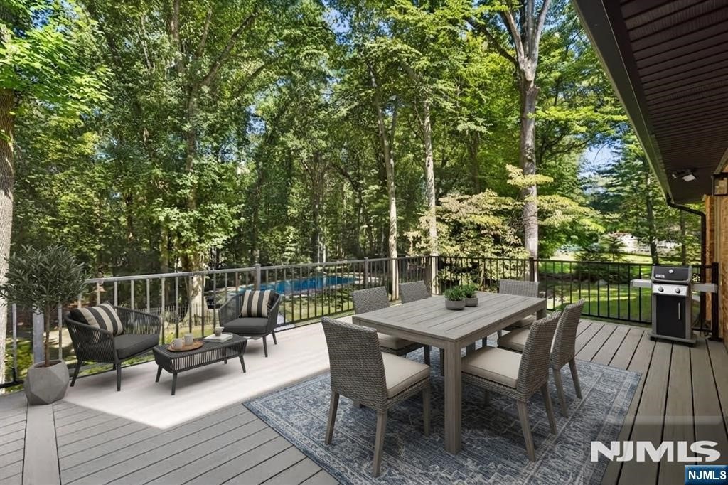 17 Deerhill Drive