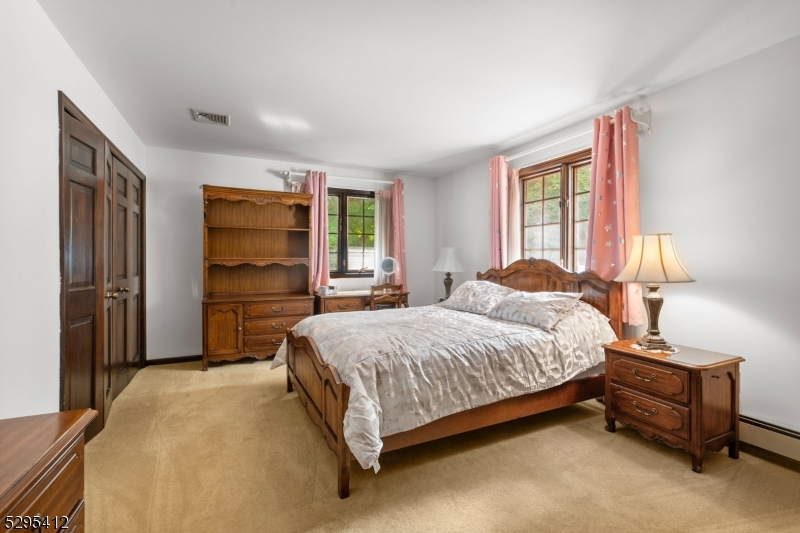 32 Apache Rd