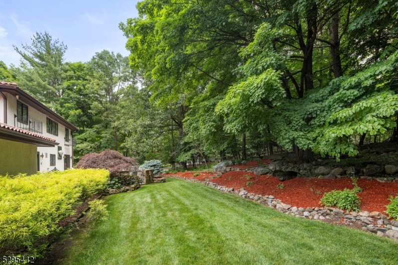 32 Apache Rd