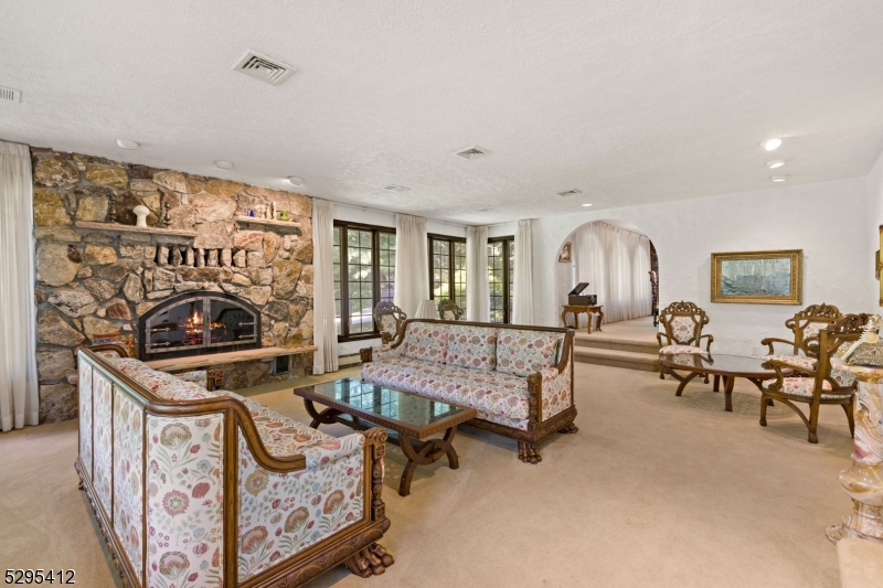 32 Apache Rd