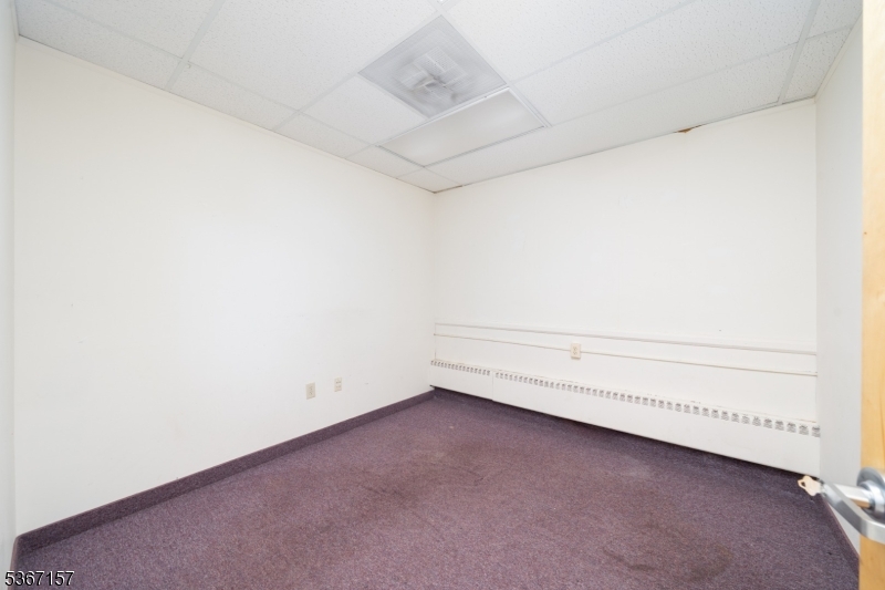 37 Evergreen Pl