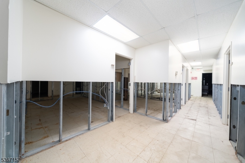 37 Evergreen Pl