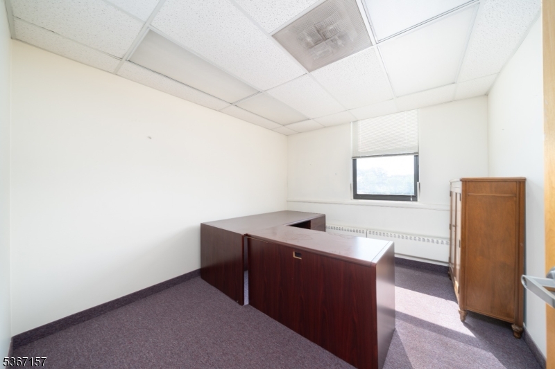 37 Evergreen Pl