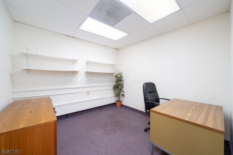 37 Evergreen Pl