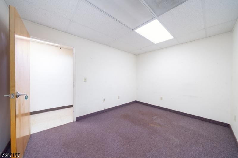 37 Evergreen Pl