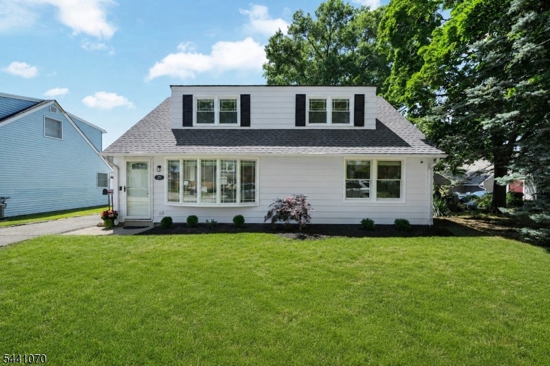 25 Parker Ave