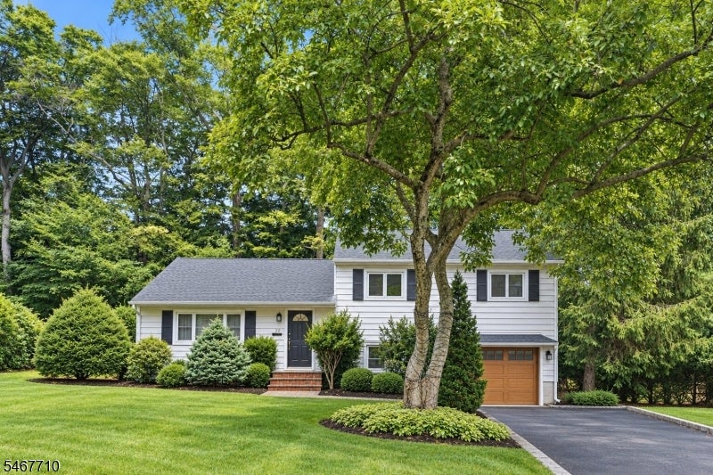 29 Addison Pl