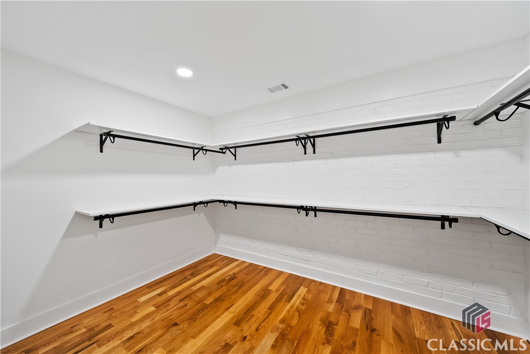 685 Pinecrest Drive
