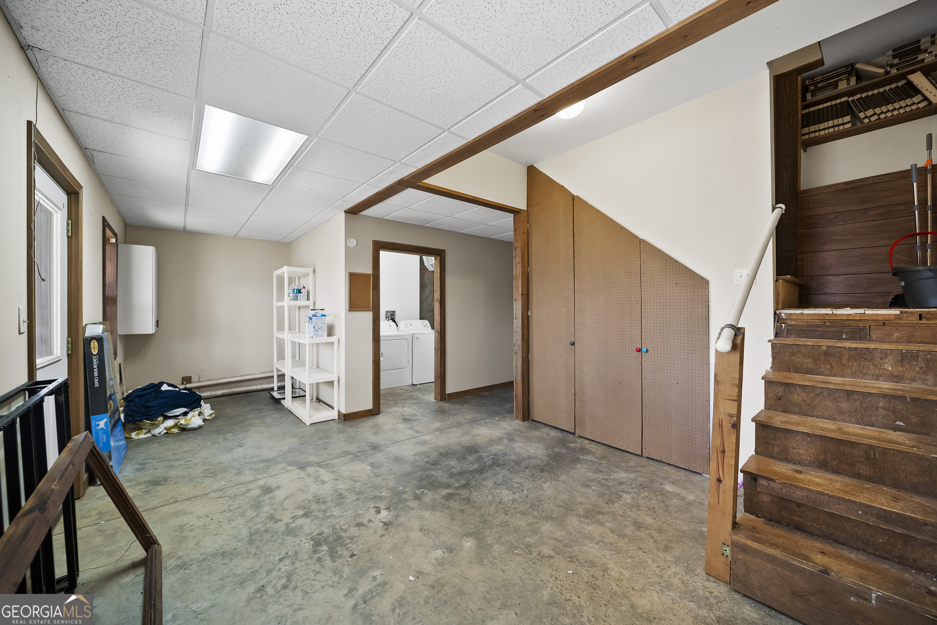 78 View Point Place