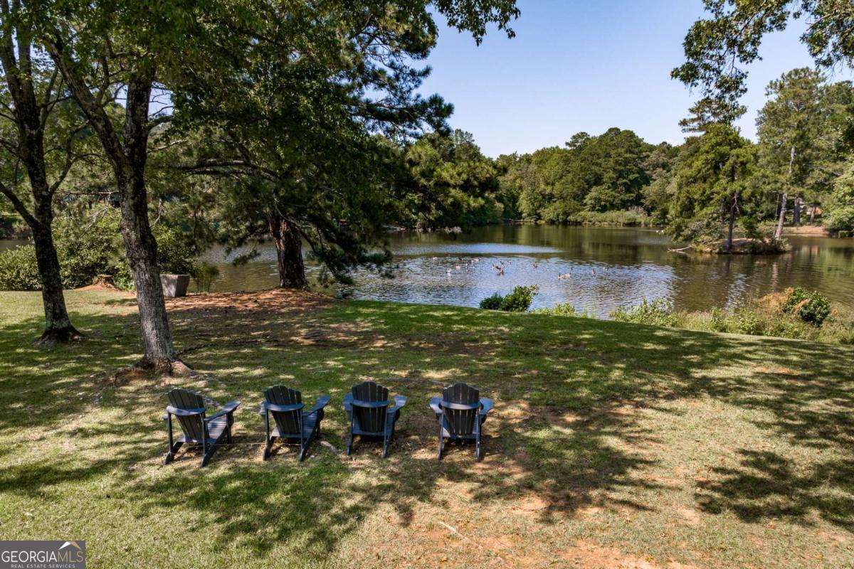 283 Lake Vista Way
