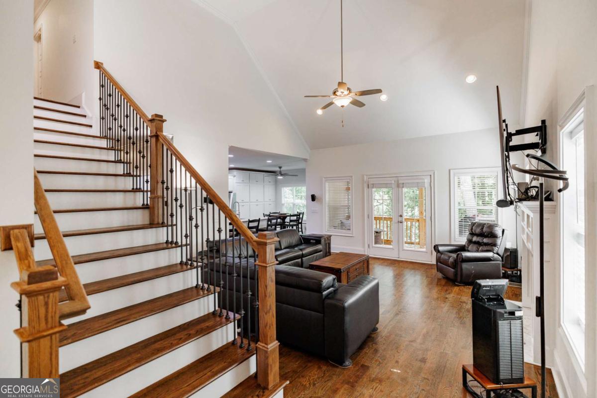 283 Lake Vista Way