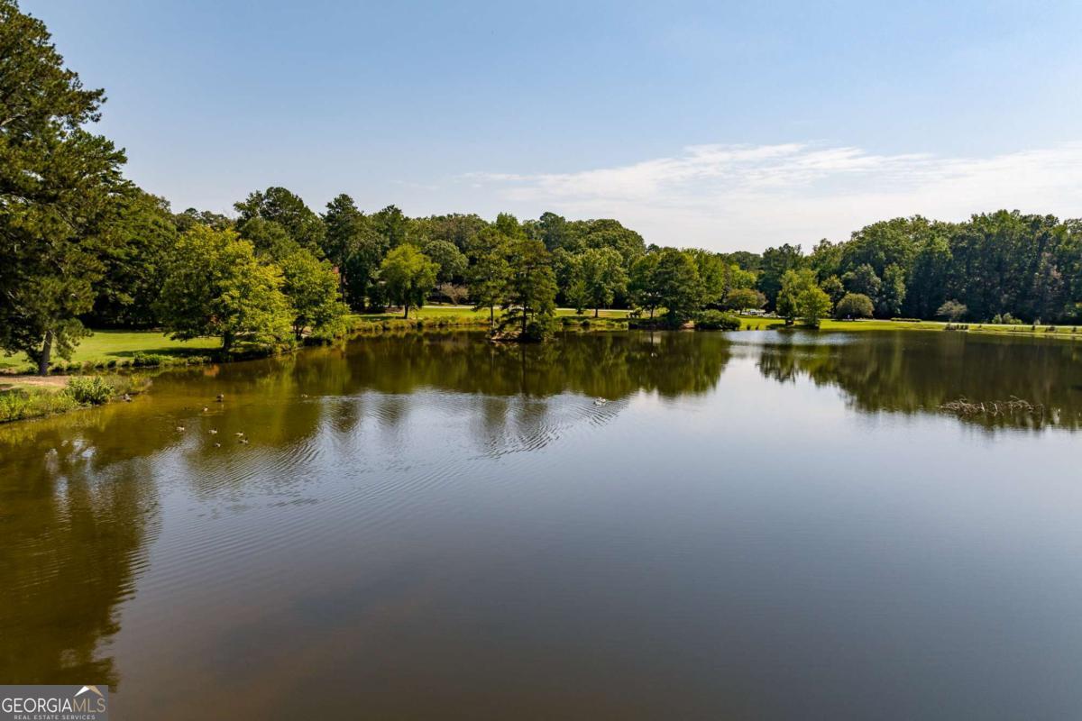 283 Lake Vista Way