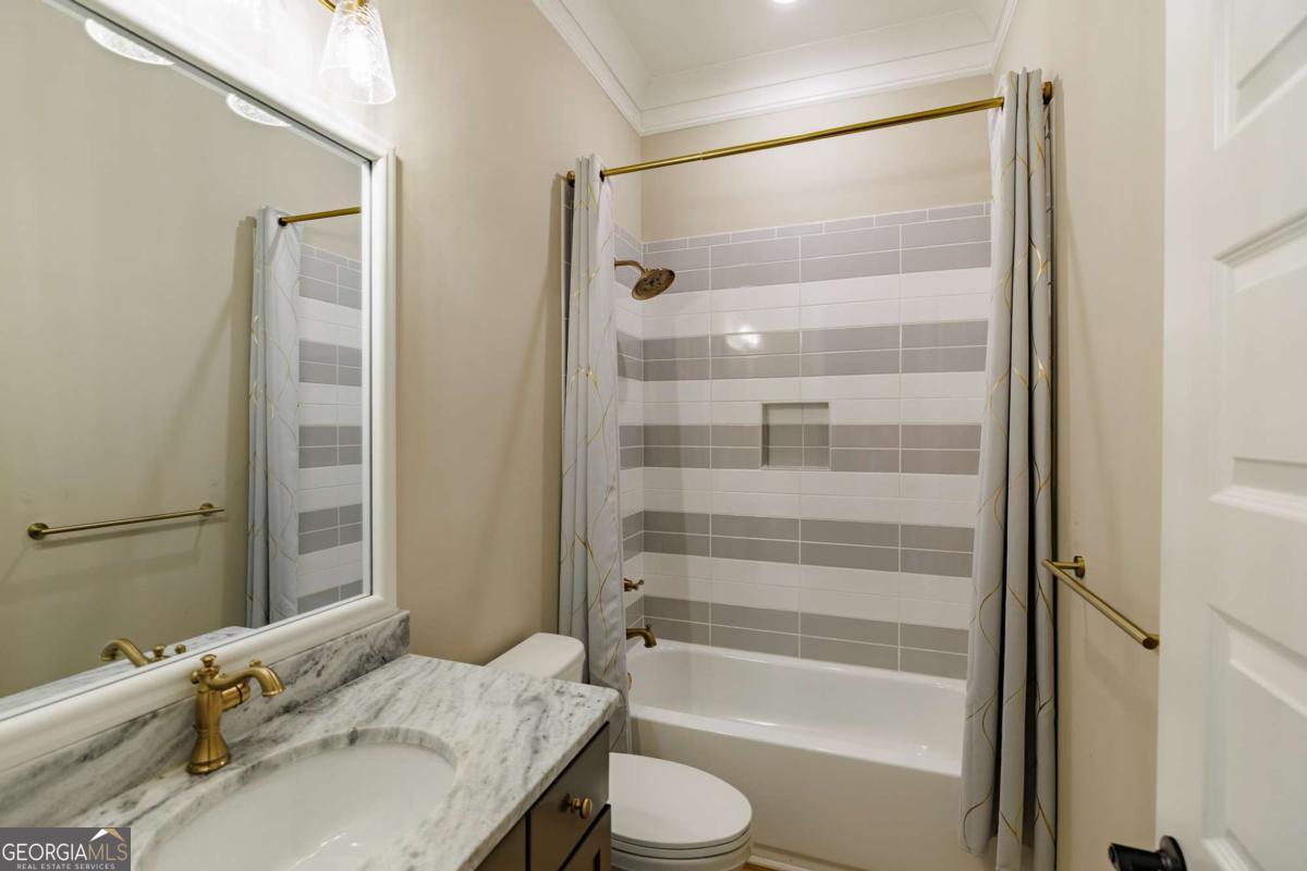 24 Lakewood Park Court