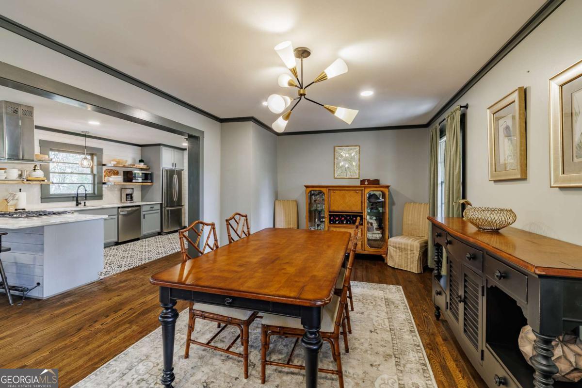 400 Greencrest Drive