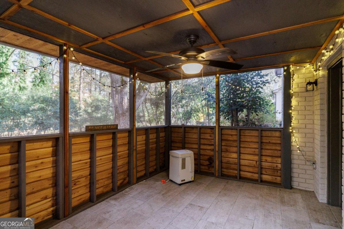 400 Greencrest Drive