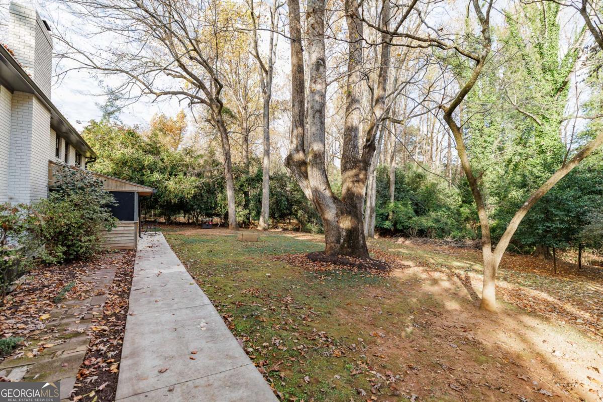 400 Greencrest Drive