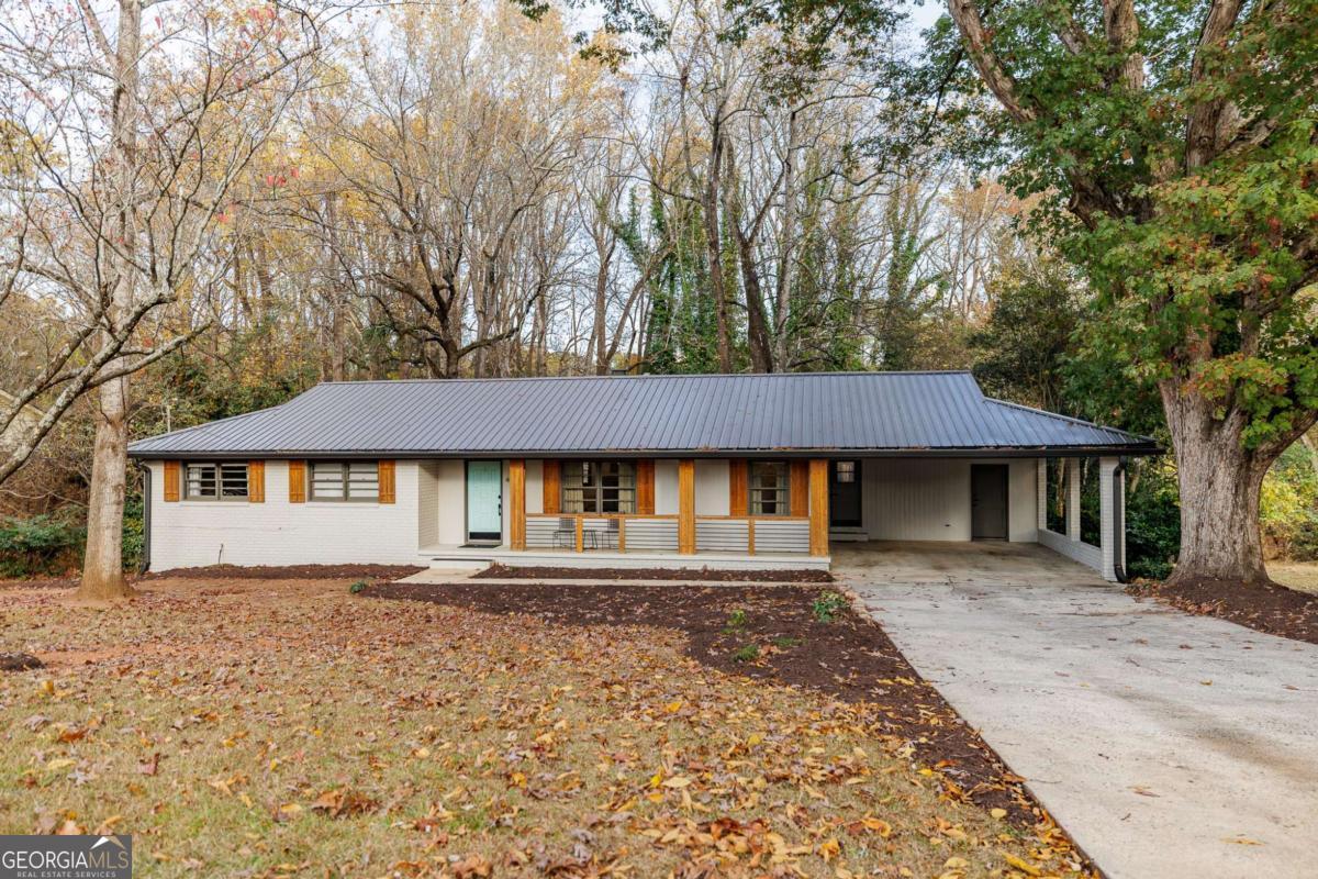 400 Greencrest Drive