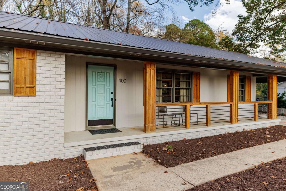 400 Greencrest Drive