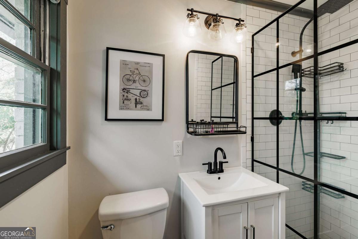 400 Greencrest Drive