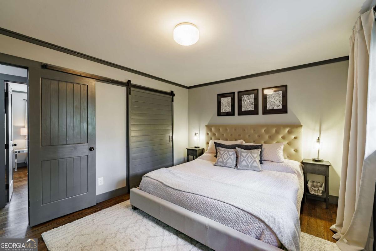 400 Greencrest Drive