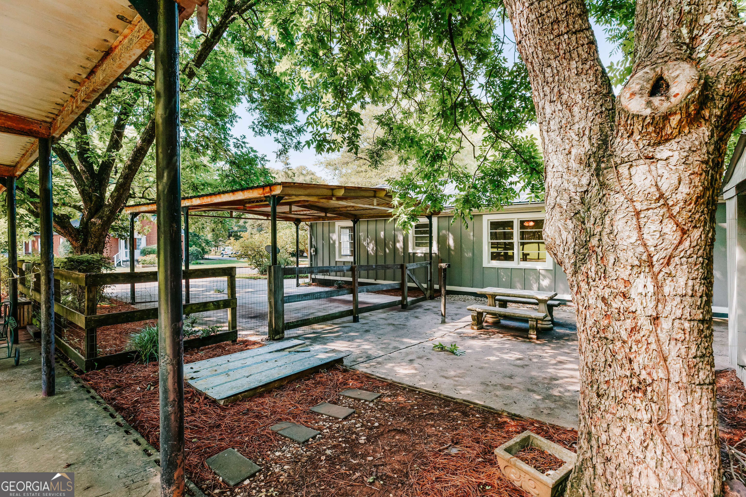 406 Sunset Drive