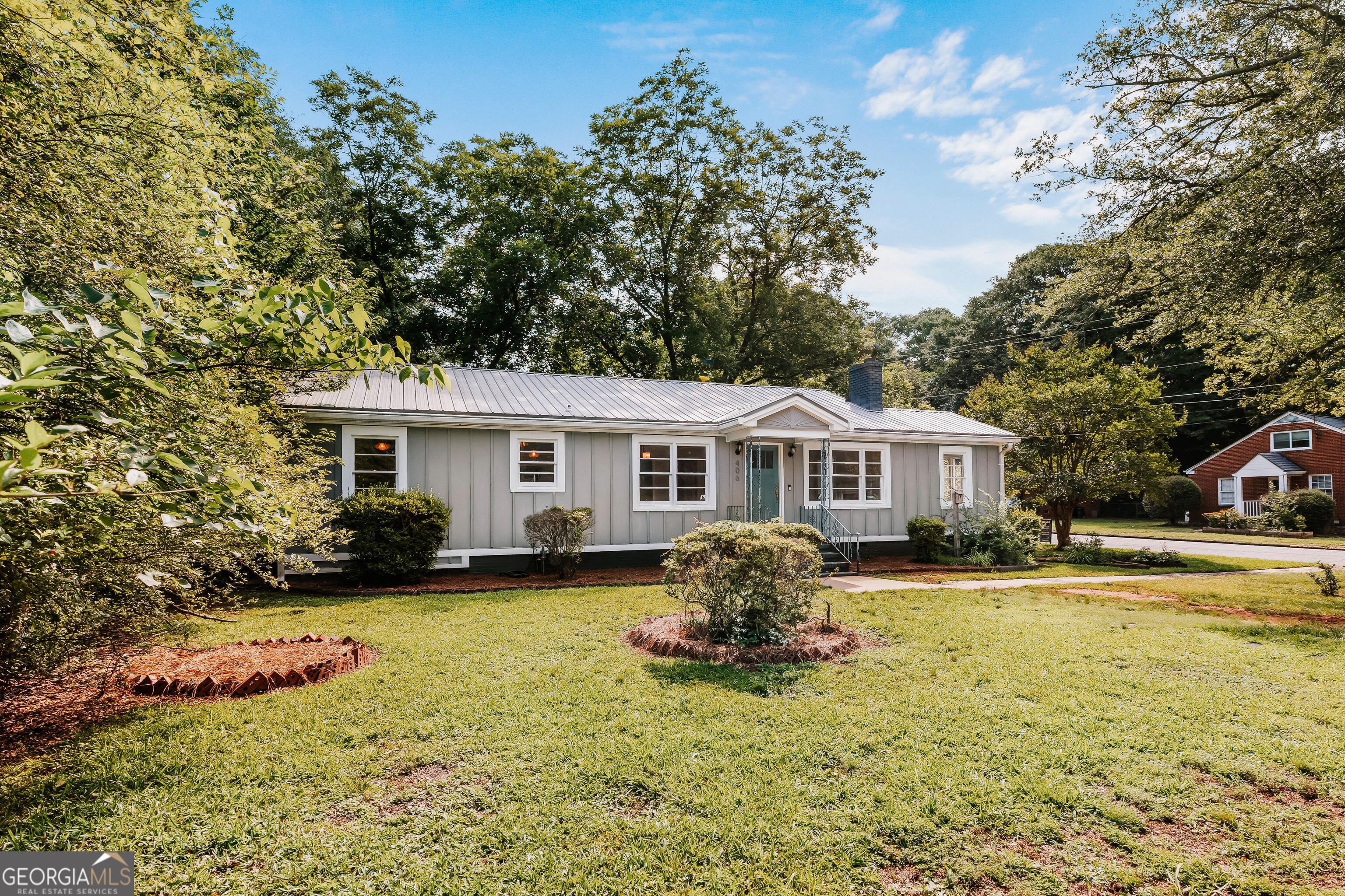 406 Sunset Drive