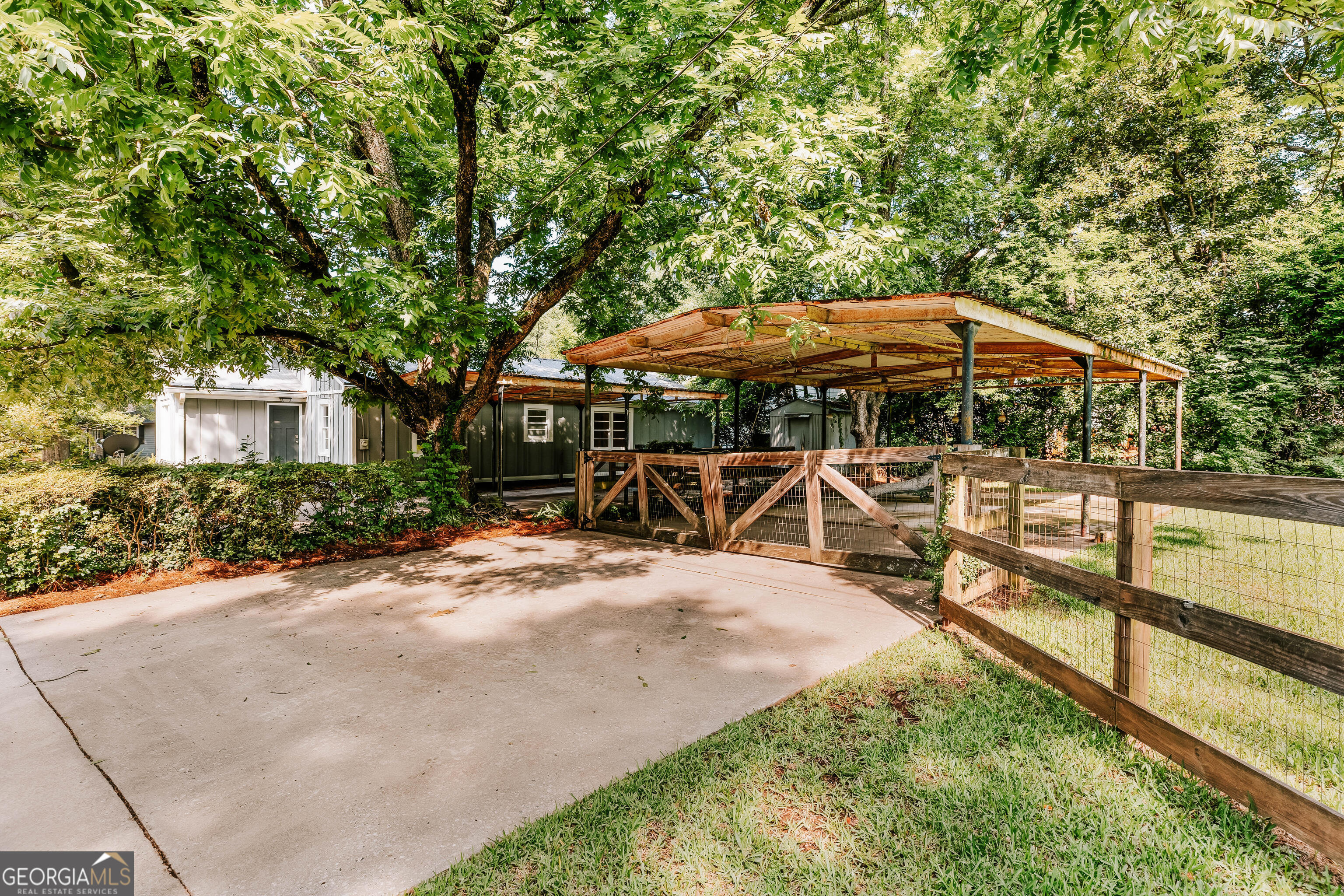 406 Sunset Drive