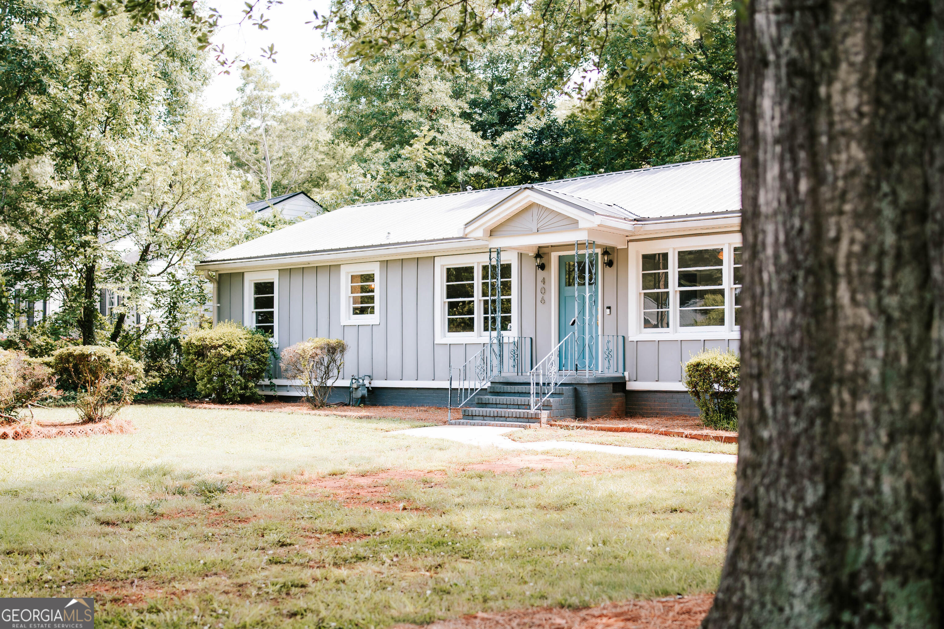 406 Sunset Drive