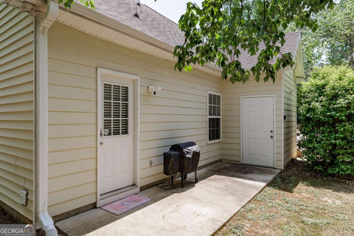 1305 Cedar Shoals Drive # 201