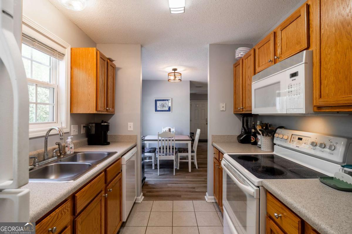 1305 Cedar Shoals Drive # 201