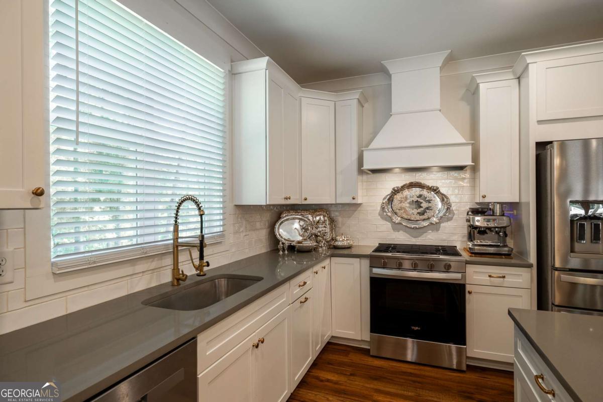 4085 Barnett Shoals Road