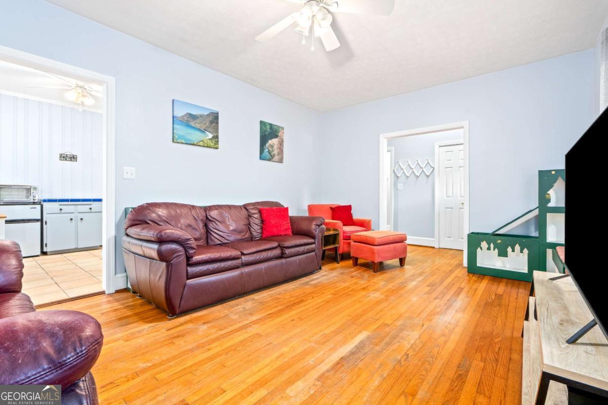 1009 College Station Road