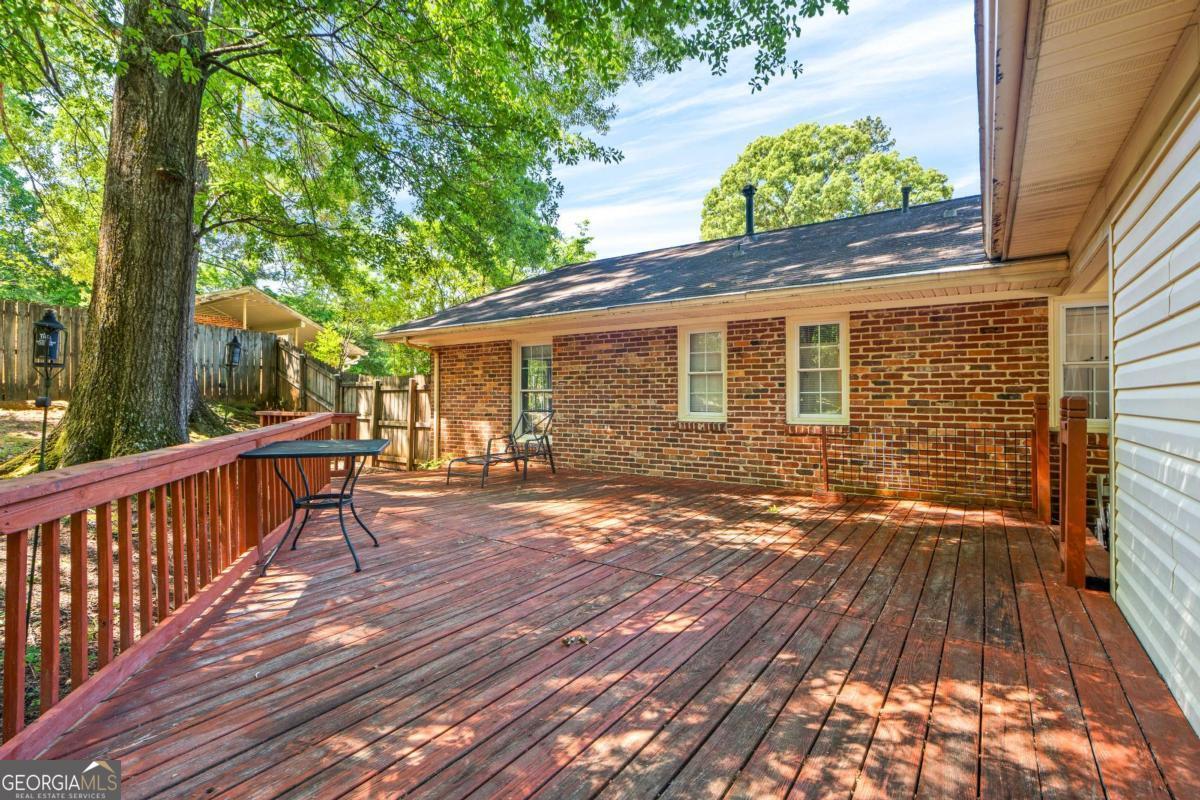 1009 College Station Road