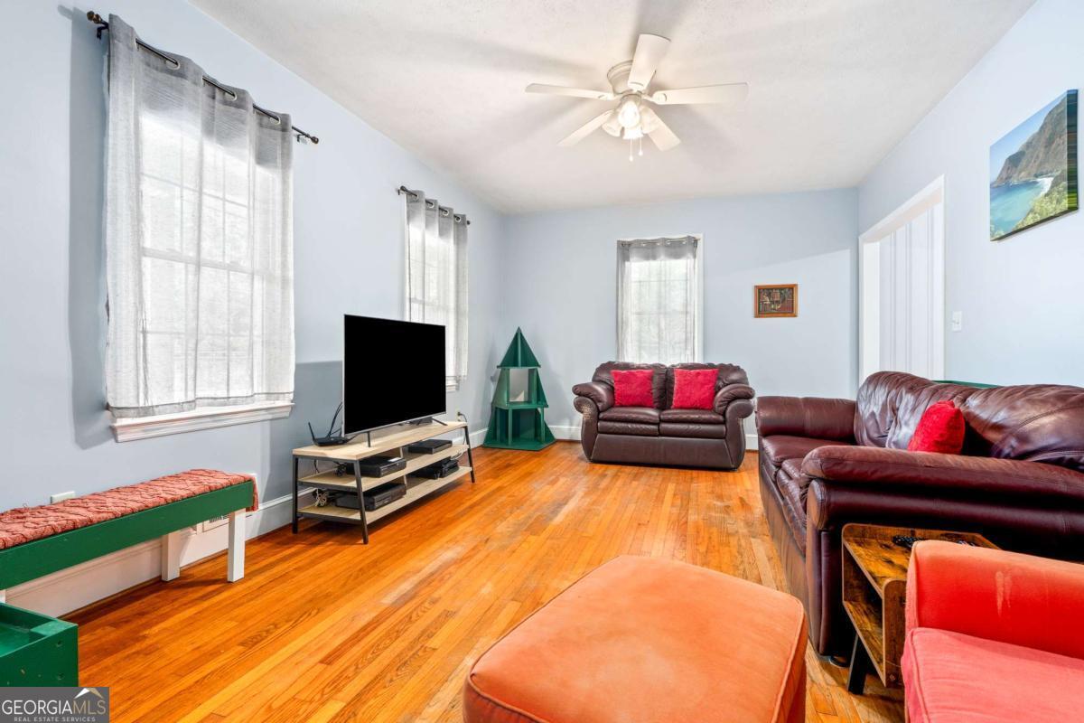 1009 College Station Road