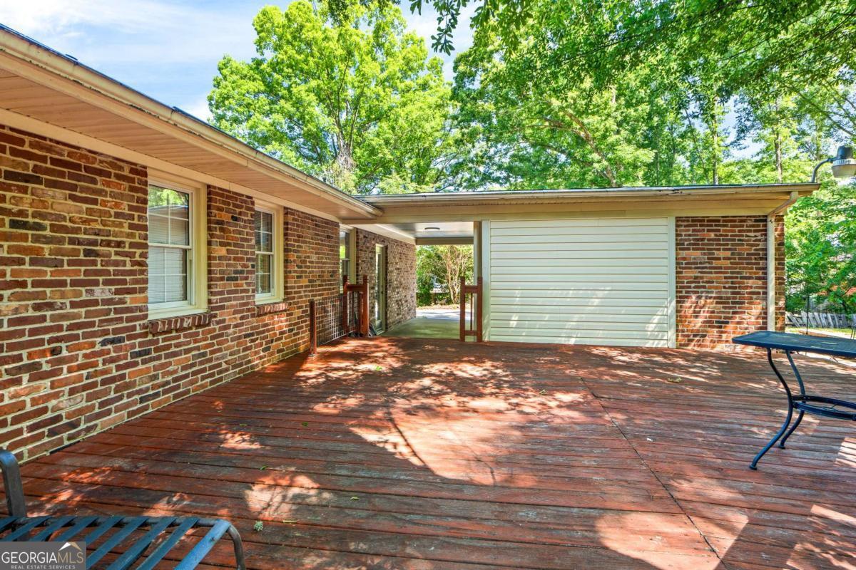 1009 College Station Road