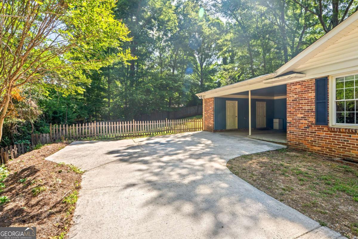 1009 College Station Road