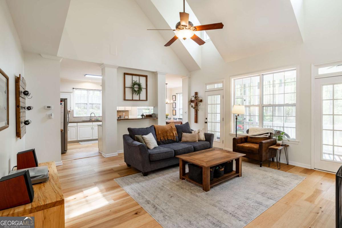 171 Rivercliff Drive