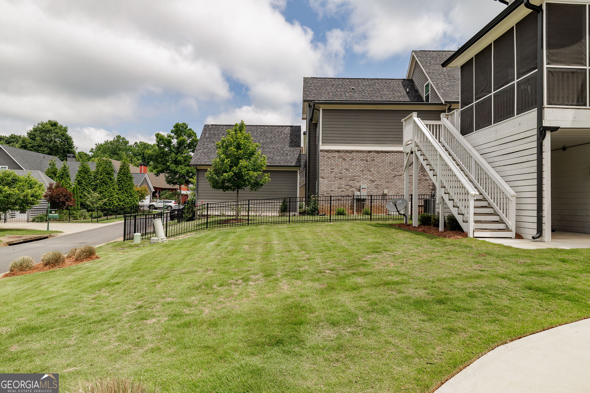 105 Red Bluff Drive