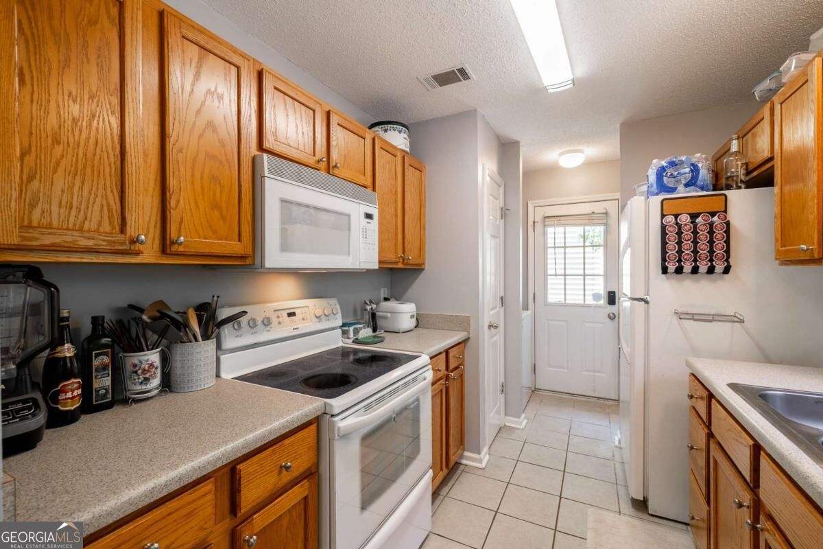 1305 Cedar Shoals Drive # 201