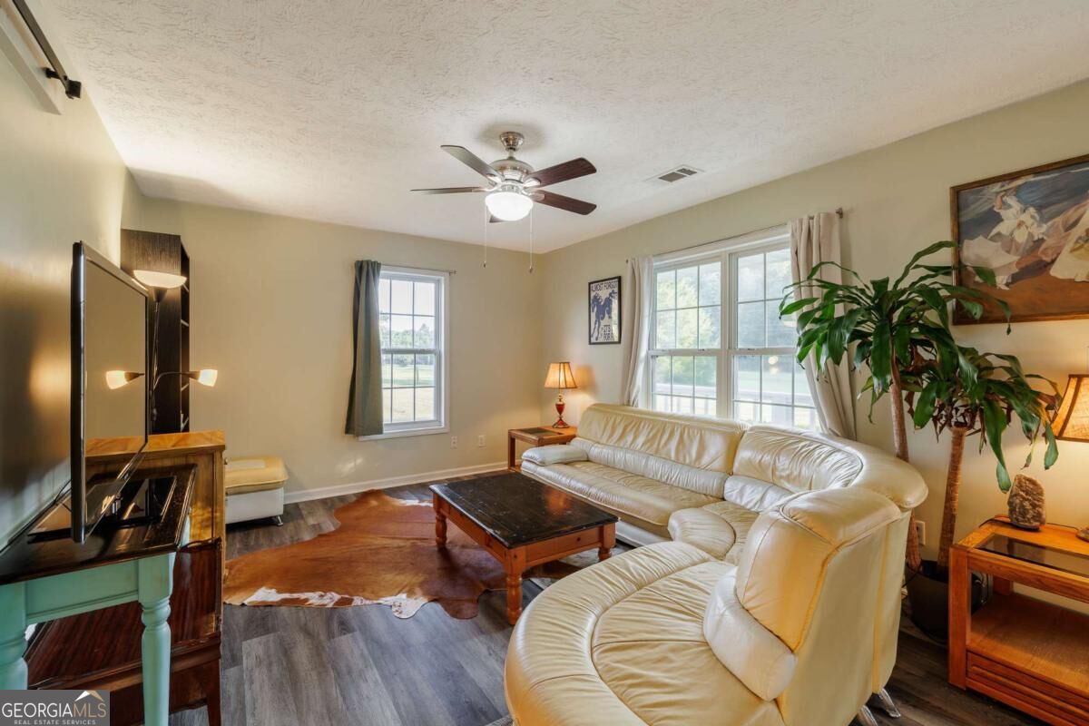 984 Arnoldsville Road