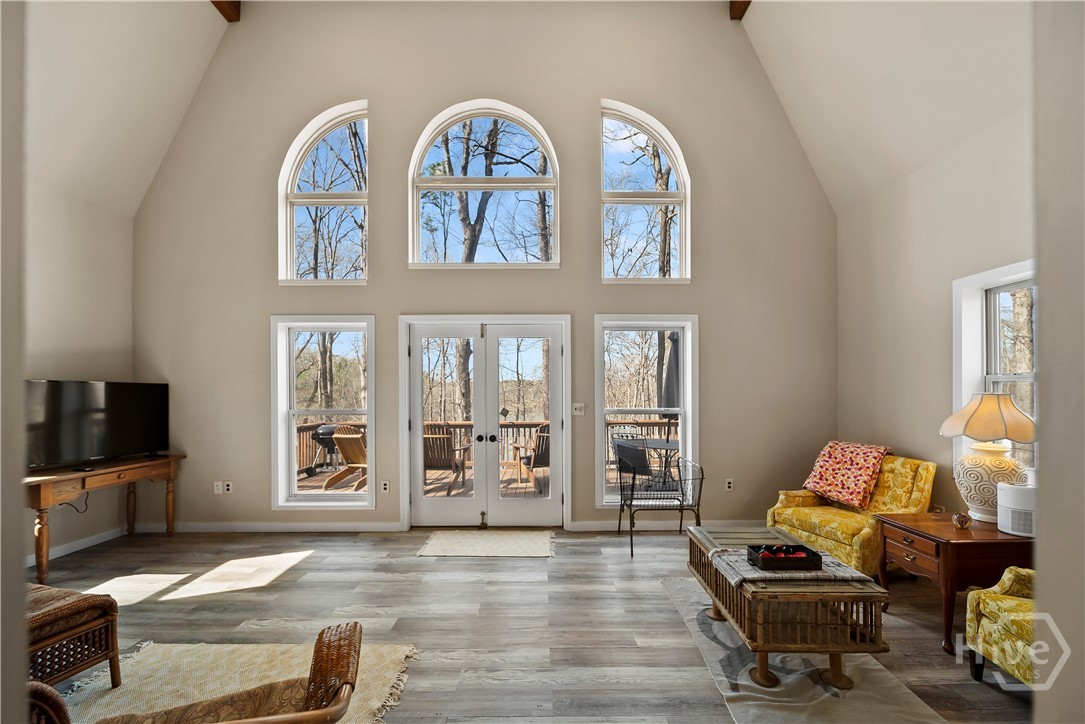 78 View Point Place