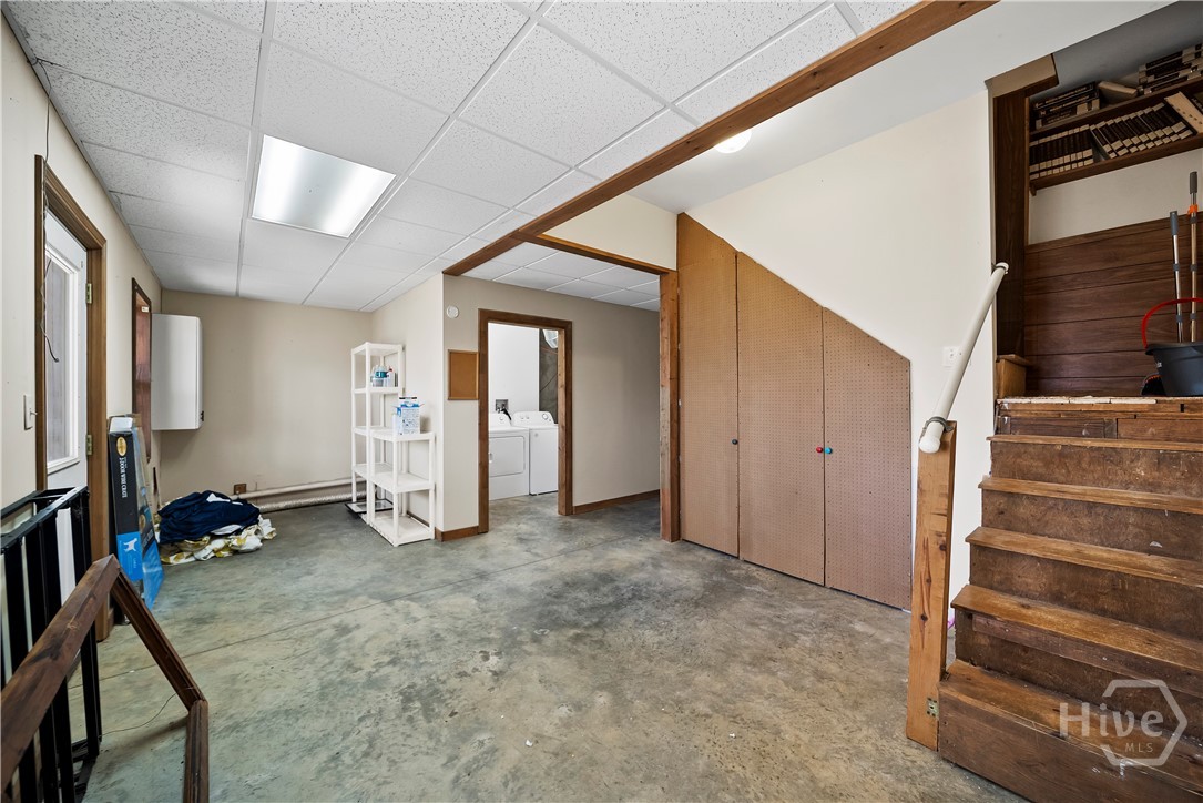 78 View Point Place