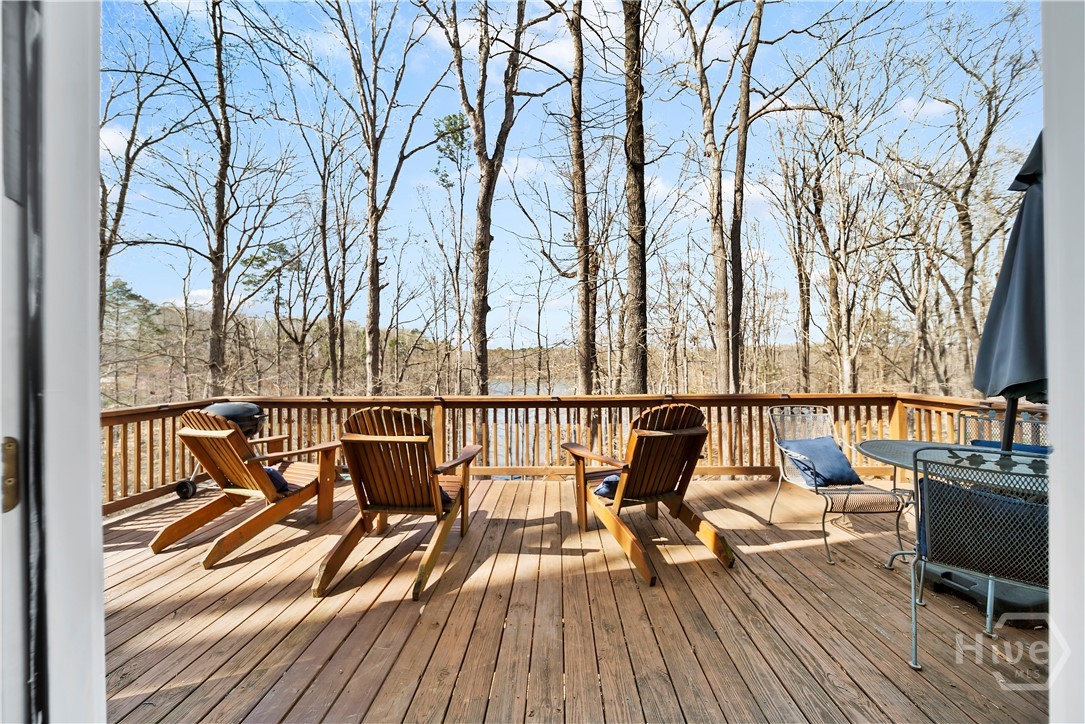 78 View Point Place