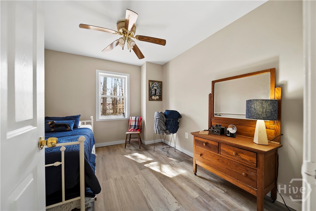 78 View Point Place