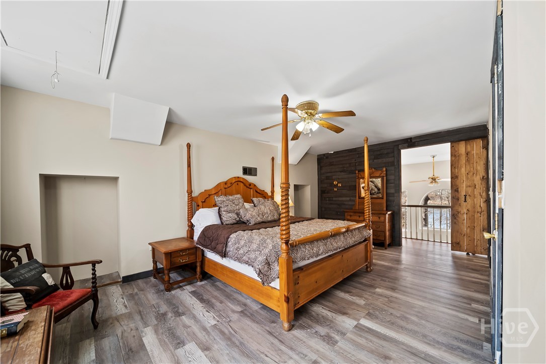 78 View Point Place