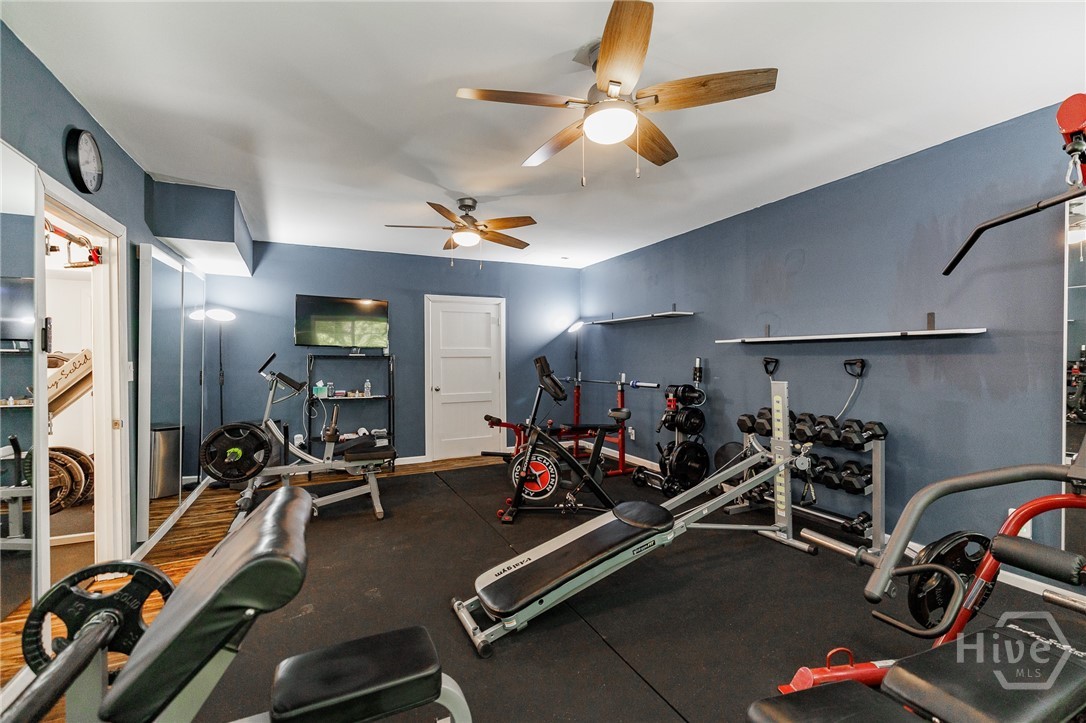 283 Lake Vista Way